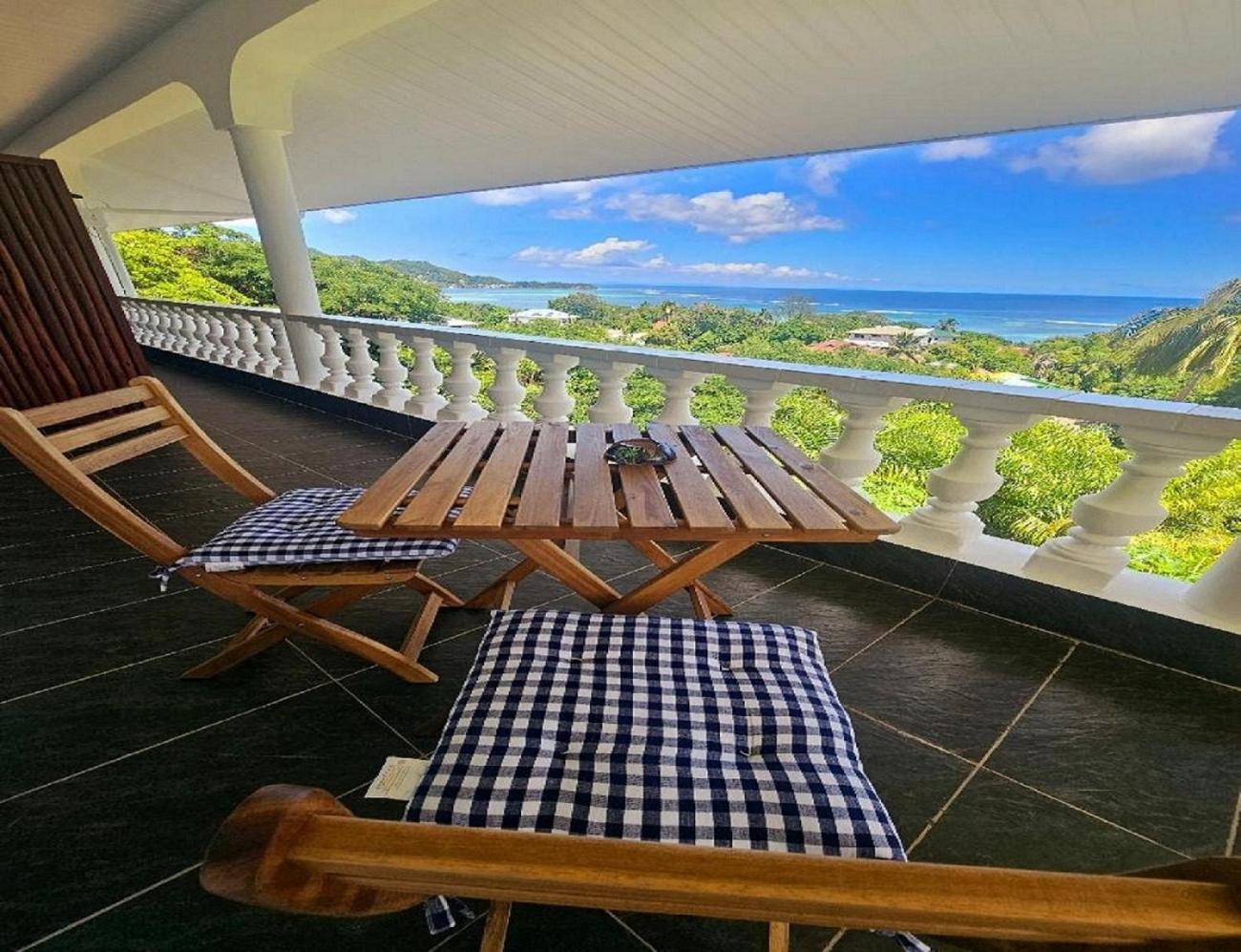 Au Lever Du Soleil Guest House Sea View Au Cap 外观 照片